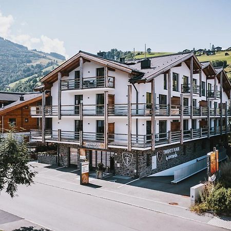 24 By Avenida - Mountain Hotel Kaprun Kültér fotó
